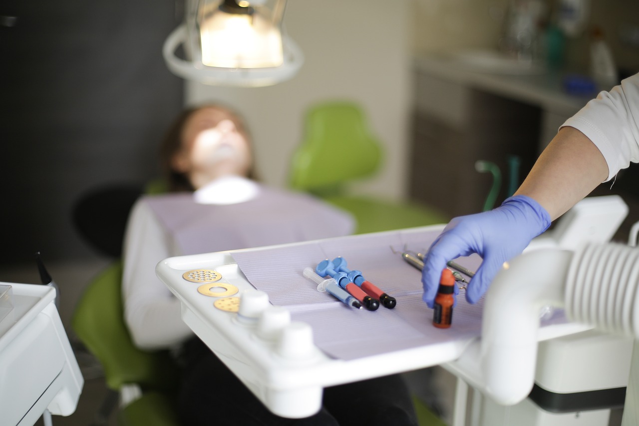 Inserarea unui implant dentar Megagen Dyos realizată la Clinica DENTORA Chiajna
