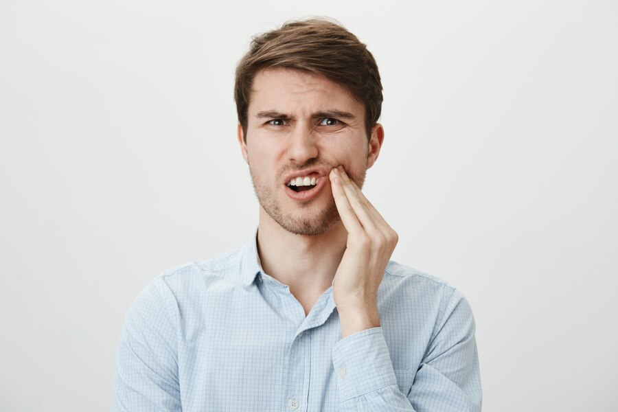 durere măsea simptome carie dentară tratament Clinica Dentora Chiajna